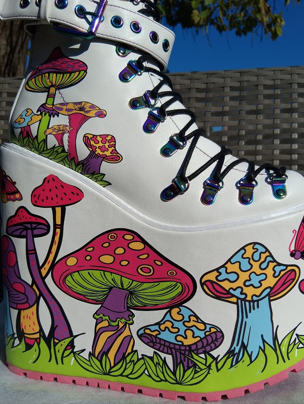 CURRENT MOOD® Psychedelic Fairytale Double Stack Traitor Boots in White | Size 9 - Picture 6 of 11